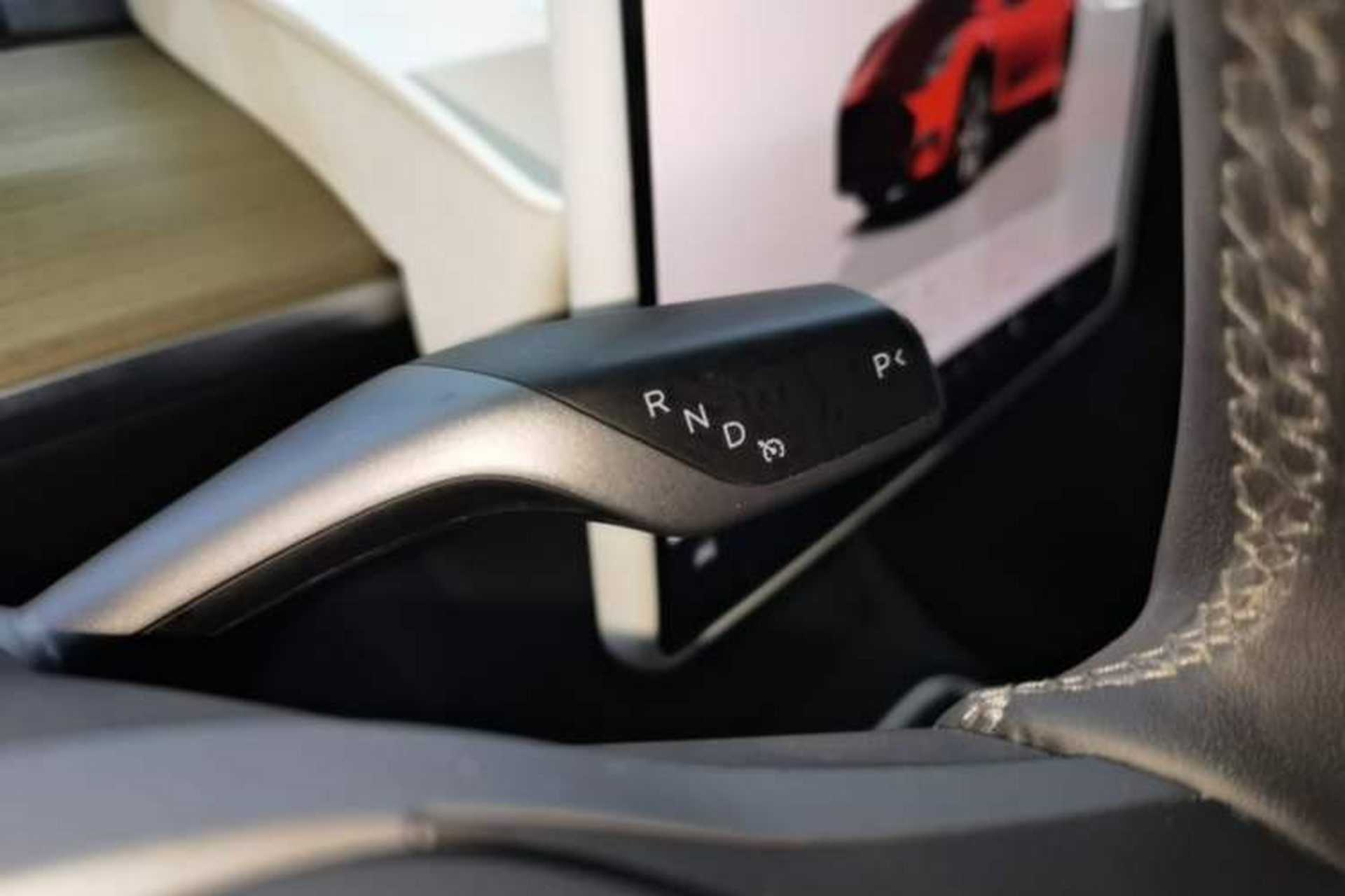 Used Tesla Model Y 2022 Revised Version Rear-Wheel Drive Gear Lever