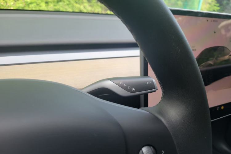 Used Tesla Model Y 2022 Long-Range All-Wheel-Drive Version Gear Lever