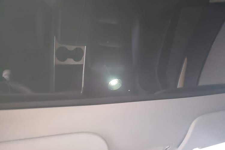 Used Tesla Model Y 2022 Revised Version Rear-Wheel Drive Headliner
