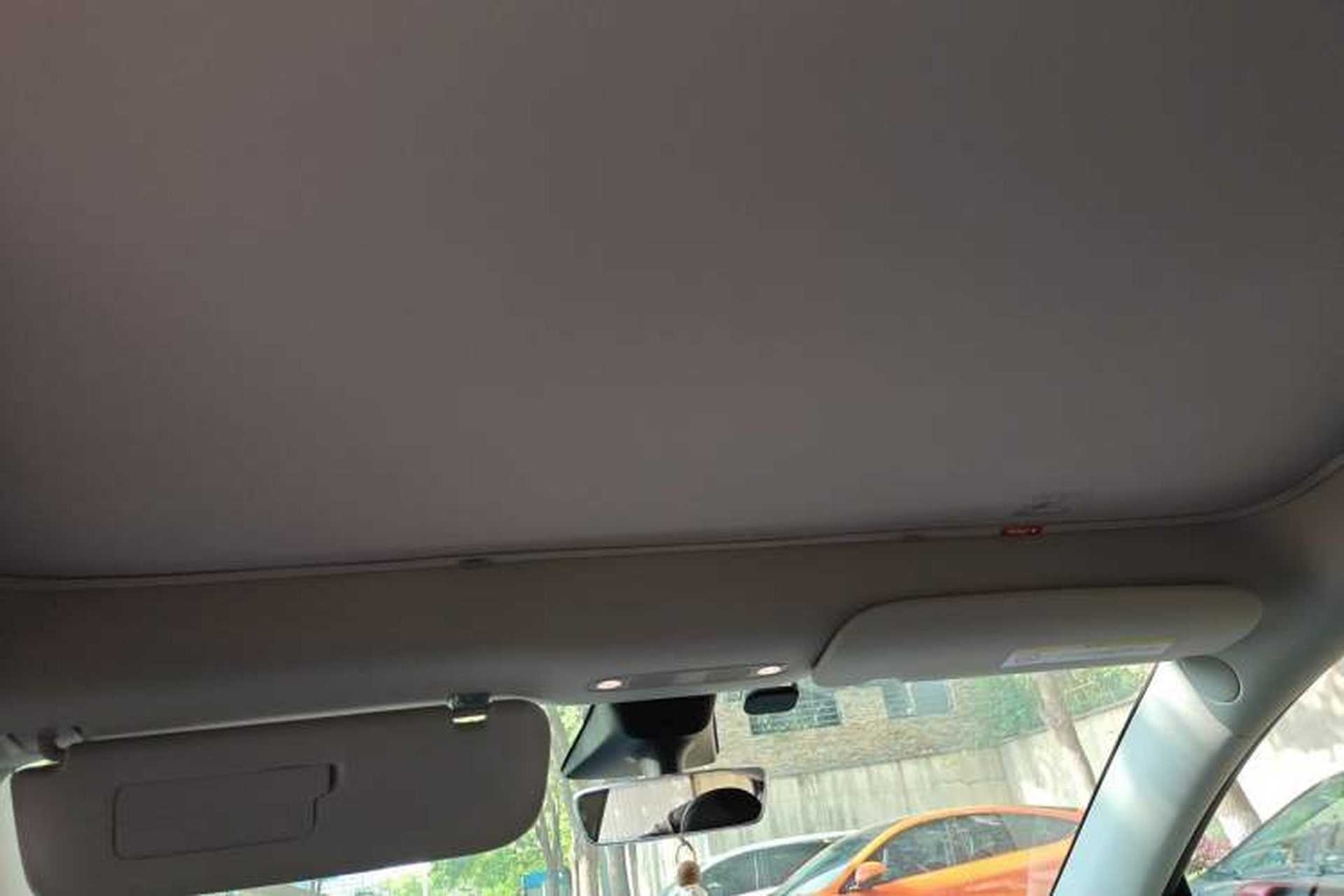 Used Tesla Model Y 2022 Rear-Wheel-Drive Version Headliner