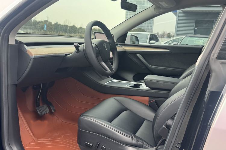 Used Tesla Model Y 2022 Revised Version Rear-Wheel Drive Interior 3