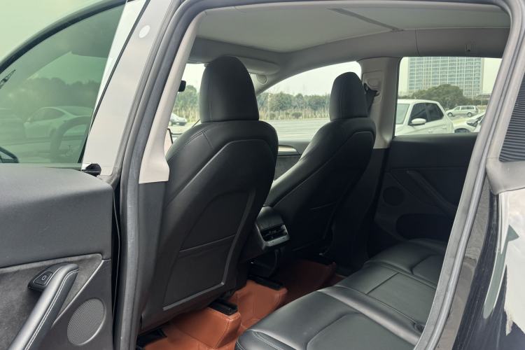 Used Tesla Model Y 2022 Revised Version Rear-Wheel Drive Interior 4
