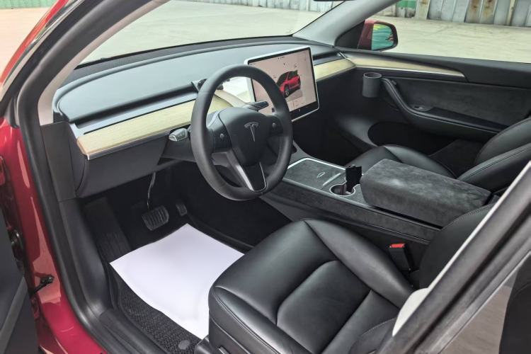 Used Tesla Model Y 2022 Revised Version Rear-Wheel Drive Interior 4