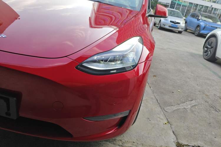 Used Tesla Model Y 2022 Long-Range All-Wheel-Drive Version Left Front Headlight