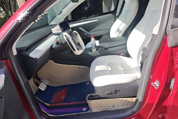 Used Tesla Model Y 2022 Performance High-Performance All-Wheel-Drive Version Left Front Seat