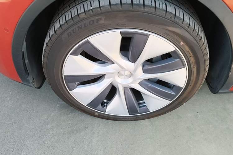 Used Tesla Model Y 2022 Revised Version Rear-Wheel Drive Left Front Wheel Hub