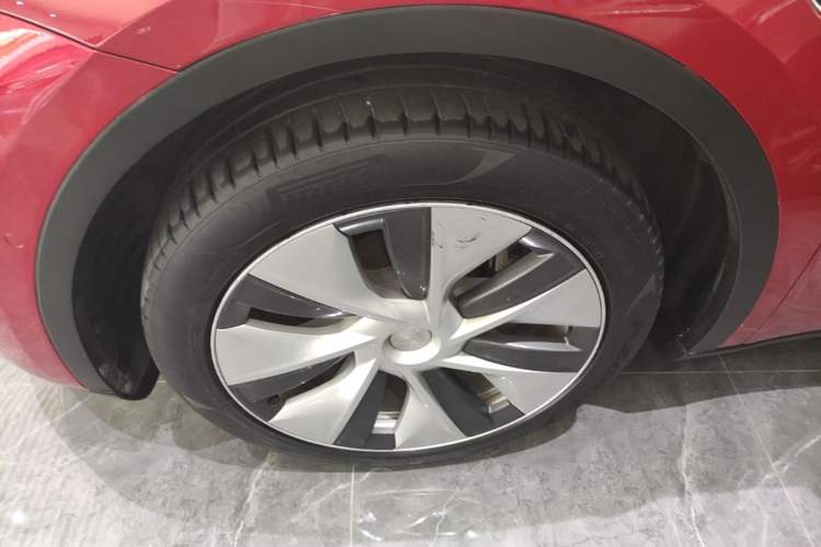 Used Tesla Model Y 2022 Revised Version Rear-Wheel Drive Left Front Wheel Hub