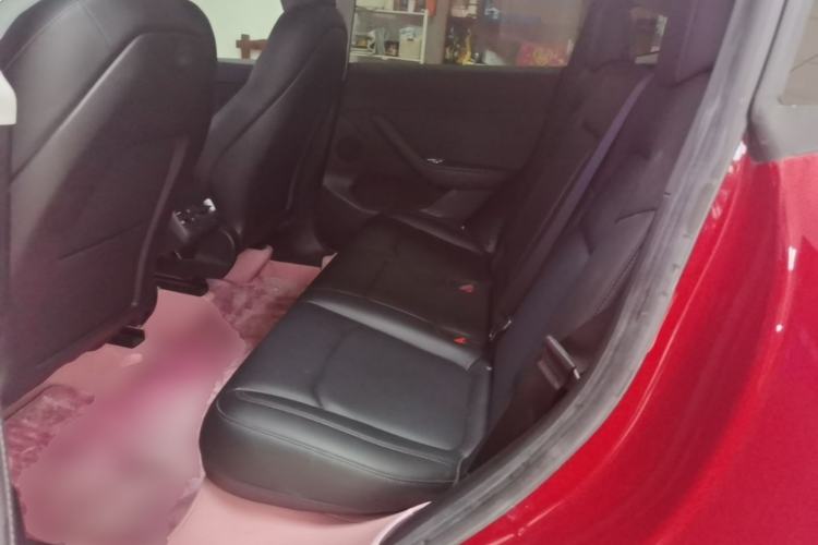 Used Tesla Model Y 2022 Revised Version Long-Range All-Wheel Drive Left Rear Seat