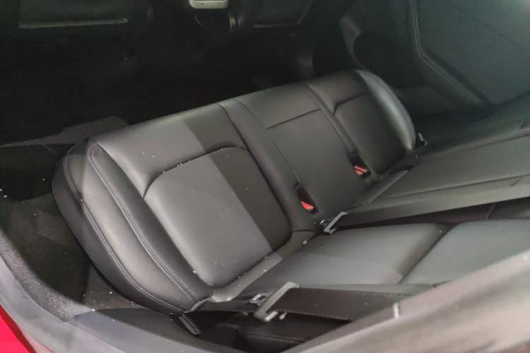 Used Tesla Model Y 2022 Revised Version Rear-Wheel Drive Left Rear Seat
