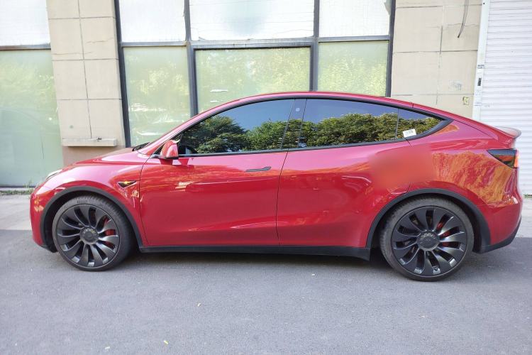 Used Tesla Model Y 2022 Performance High-Performance All-Wheel-Drive Version Left Side