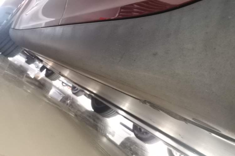 Used Tesla Model Y 2022 Revised Version Rear-Wheel Drive Left Side Sill