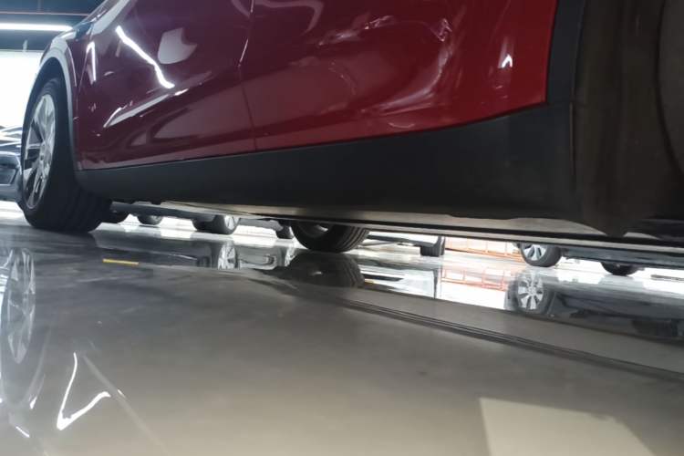 Used Tesla Model Y 2022 Rear-Wheel-Drive Version Left Side Sill