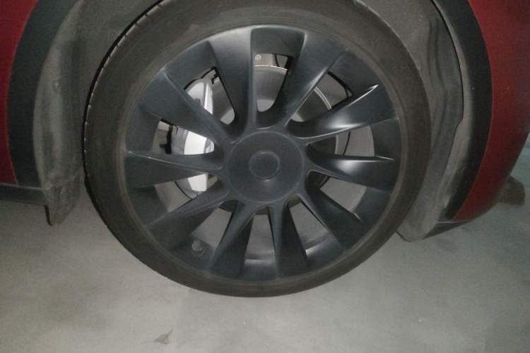 Used Tesla Model Y 2022 Revised Version Rear-Wheel Drive Right Front Wheel Hub