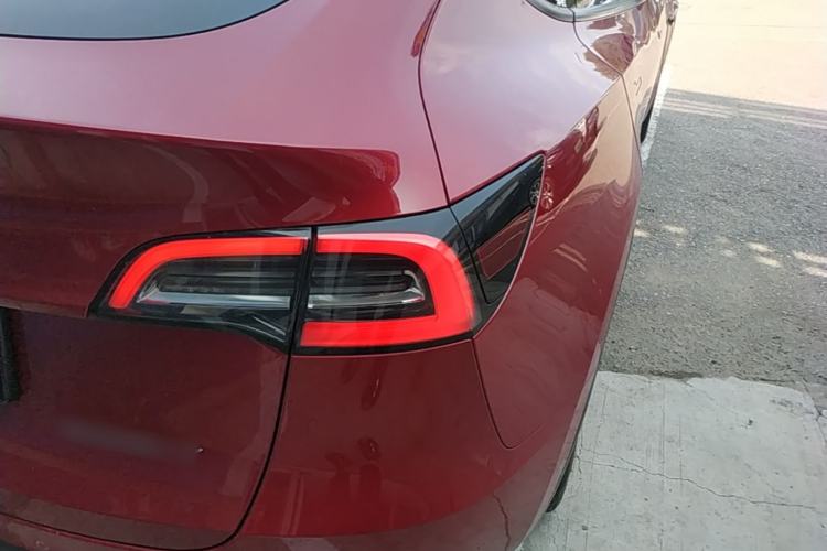 Used Tesla Model Y 2022 Revised Version Rear-Wheel Drive Right Rear Taillight