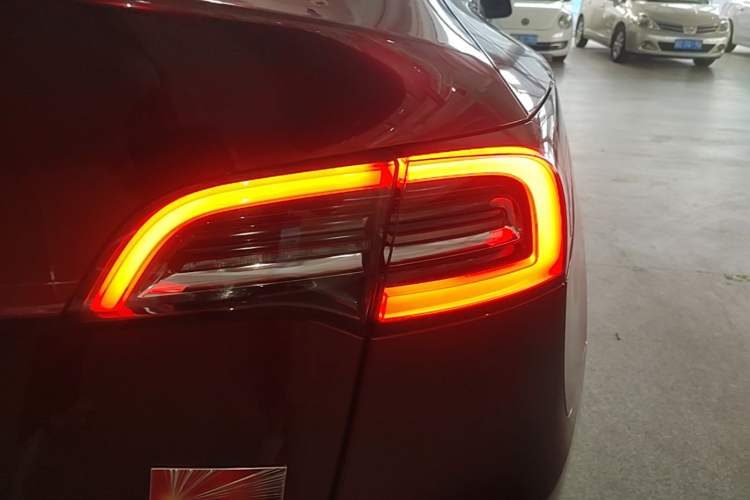 Used Tesla Model Y 2022 Revised Version Rear-Wheel Drive Right Rear Taillight