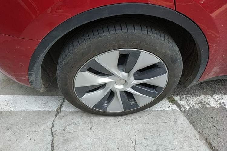 Used Tesla Model Y 2022 Revised Version Rear-Wheel Drive Right Rear Wheel Hub