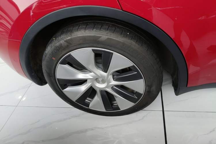 Used Tesla Model Y 2022 Rear-Wheel-Drive Version Right Rear Wheel Hub