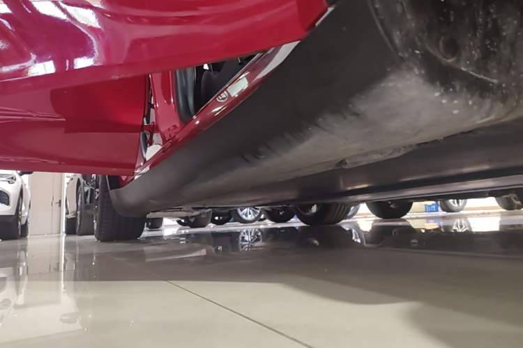 Used Tesla Model Y 2022 Revised Version Rear-Wheel Drive Right Side Sill