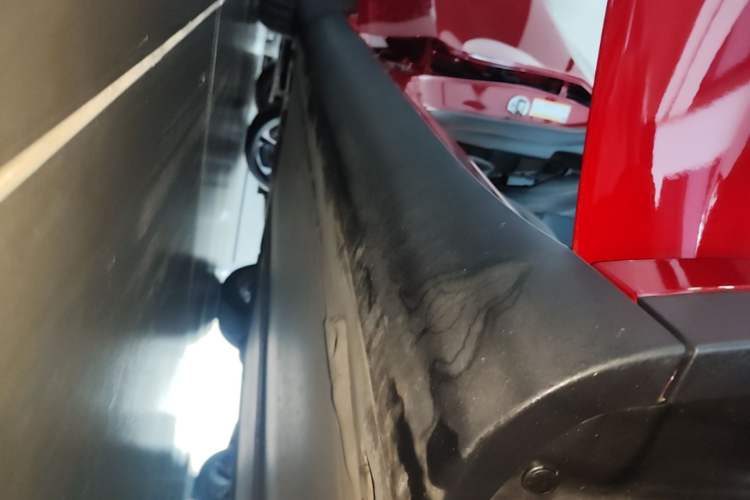 Used Tesla Model Y 2022 Revised Version Rear-Wheel Drive Right Side Sill
