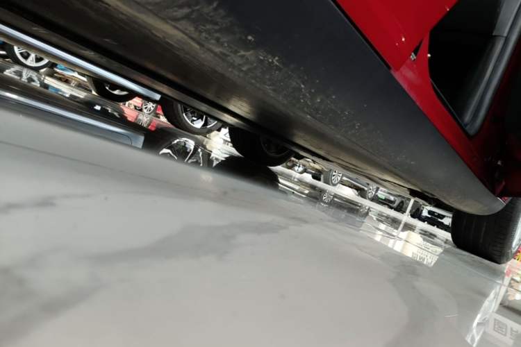 Used Tesla Model Y 2022 Rear-Wheel-Drive Version Right Side Sill
