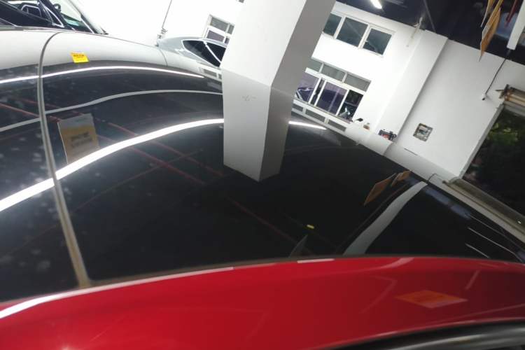 Used Tesla Model Y 2022 Rear-Wheel-Drive Version Roof
