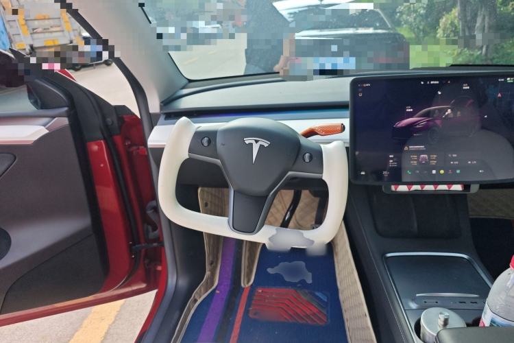Used Tesla Model Y 2022 Performance High-Performance All-Wheel-Drive Version Steering Wheel