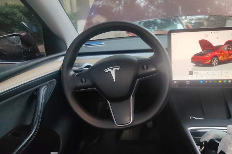 Used Tesla Model Y 2022 Revised Version Rear-Wheel Drive Steering Wheel