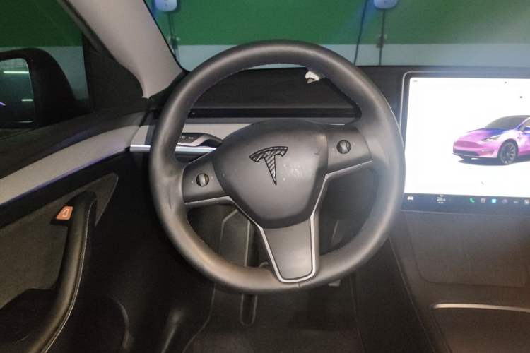 Used Tesla Model Y 2022 Revised Version Rear-Wheel Drive Steering Wheel