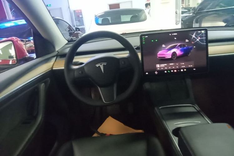 Used Tesla Model Y 2022 Rear-Wheel-Drive Version Steering Wheel