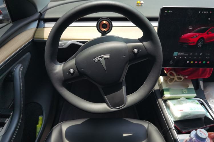 Used Tesla Model Y 2022 Revised Version Long-Range All-Wheel Drive Steering Wheel