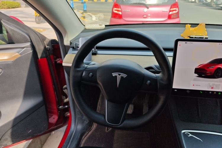 Used Tesla Model Y 2022 Revised Version Rear-Wheel Drive Steering Wheel