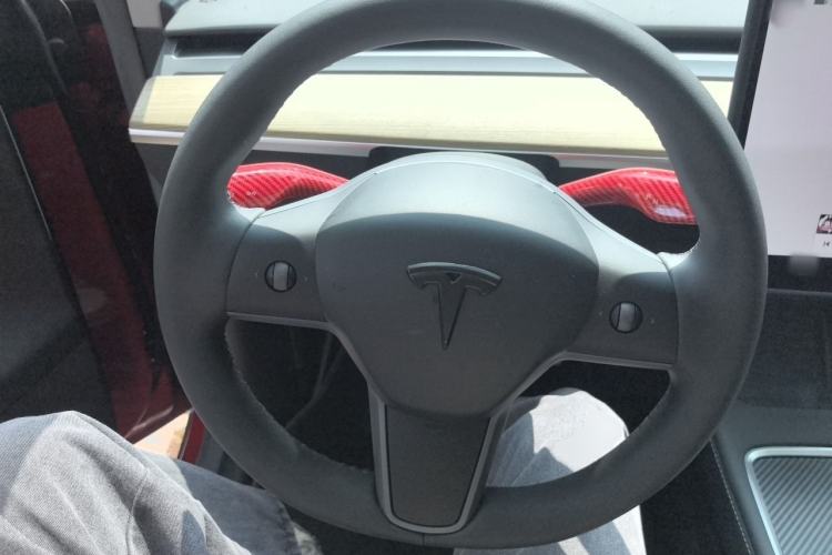Used Tesla Model Y 2022 Rear-Wheel-Drive Version Steering Wheel