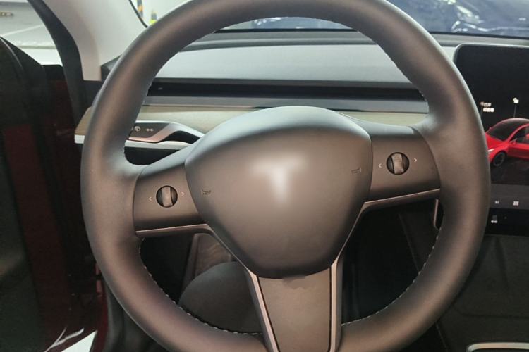 Used Tesla Model Y 2022 Revised Version Long-Range All-Wheel Drive Steering Wheel