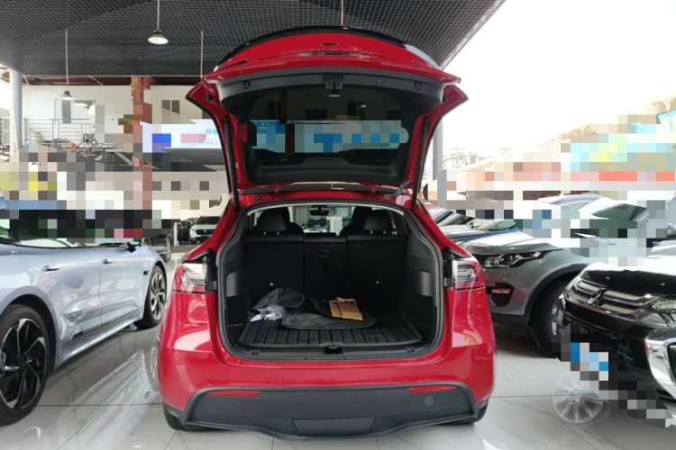 Used Tesla Model Y 2022 Rear-Wheel-Drive Version Trunk