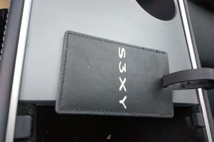 Used Tesla Model Y 2022 Revised Version Rear-Wheel Drive Vehicle Key