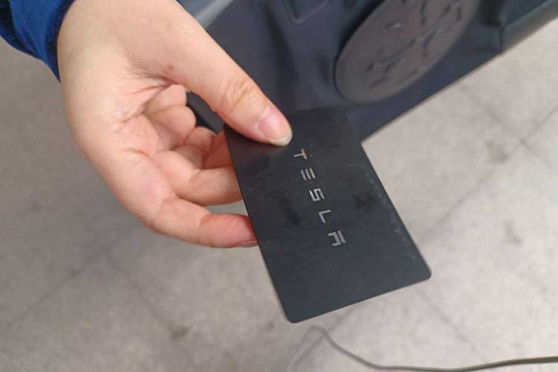 Used Tesla Model Y 2022 Long-Range All-Wheel-Drive Version Vehicle Key