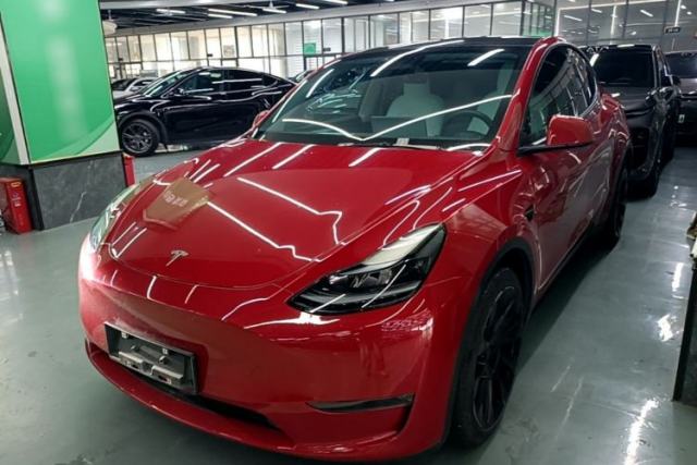 Used Tesla Model Y 2022 Long-Range All-Wheel-Drive Version