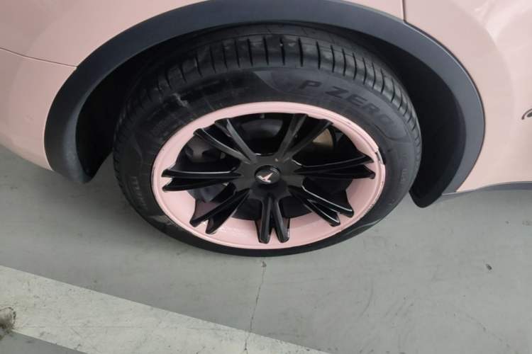 Used Tesla Model Y 2022 Revised Version Rear-Wheel Drive Right Rear Wheel Hub