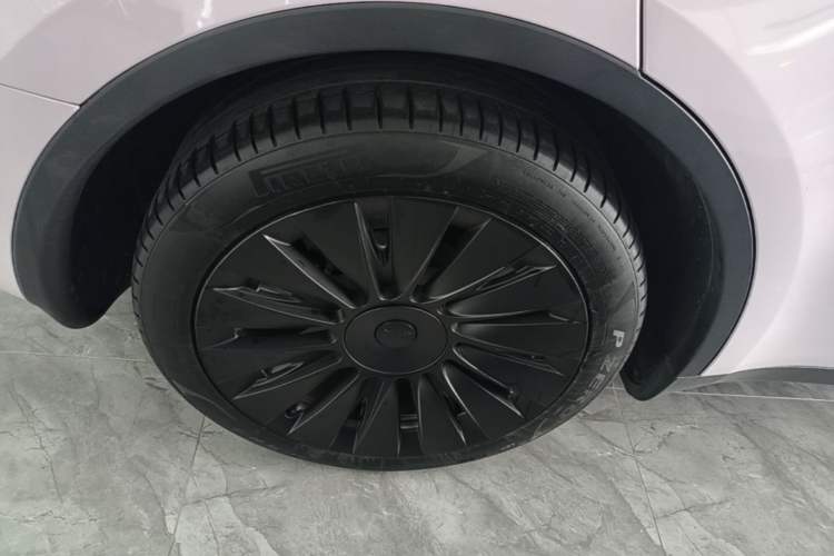 Used Tesla Model Y 2022 Rear-Wheel-Drive Version Right Rear Wheel Hub