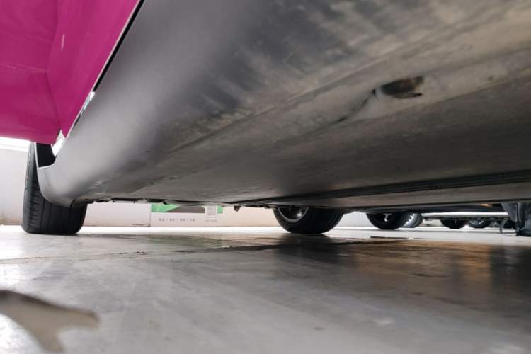 Used Tesla Model Y 2022 Revised Version Rear-Wheel Drive Right Side Sill