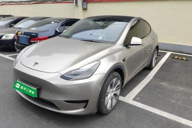Ojetý Tesla Model Y 2022 Revised Version Rear-Wheel Drive