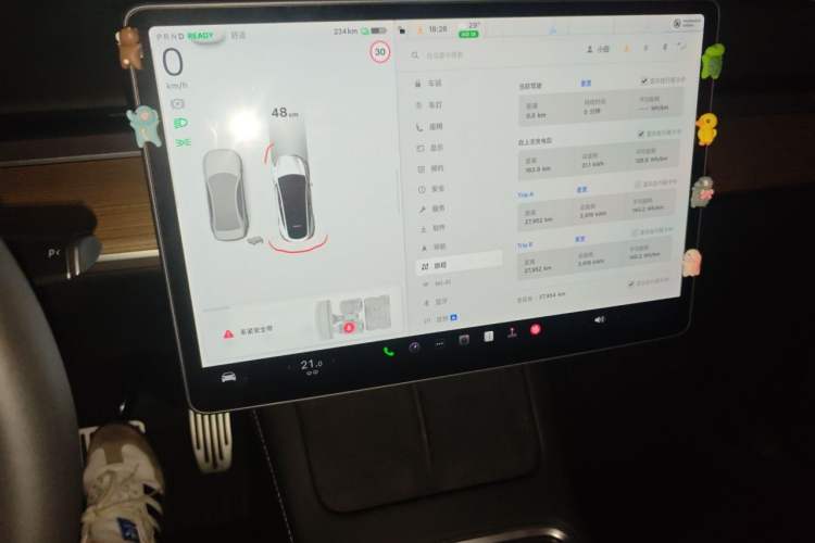 Used Tesla Model Y 2022 Revised Version Rear-Wheel Drive Audio And AC Panel