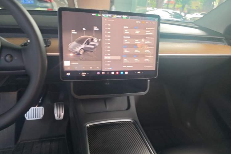 Used Tesla Model Y 2022 Revised Version Rear-Wheel Drive Audio And AC Panel