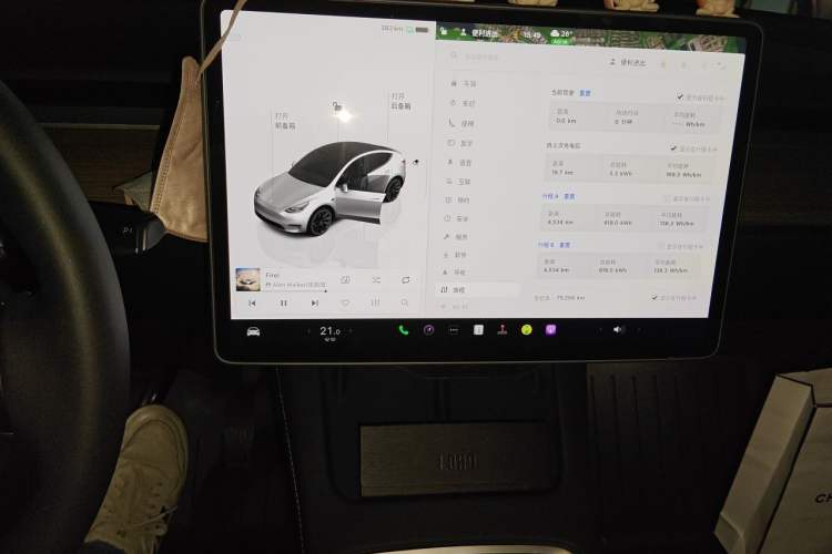 Used Tesla Model Y 2022 Revised Version Rear-Wheel Drive Audio And AC Panel