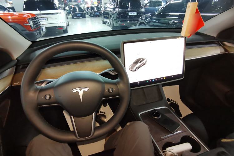 Used Tesla Model Y 2022 Revised Version Rear-Wheel Drive Center Console