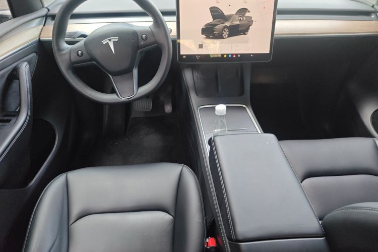 Used Tesla Model Y 2022 Revised Version Rear-Wheel Drive Center Console