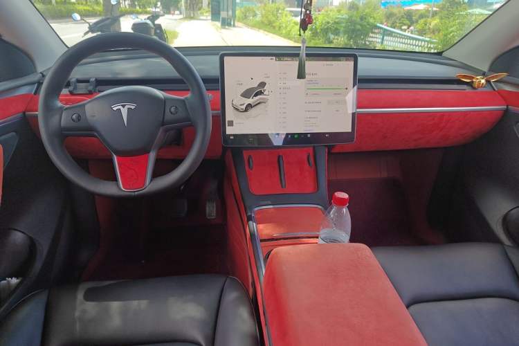 Used Tesla Model Y 2022 Rear-Wheel-Drive Version Center Console