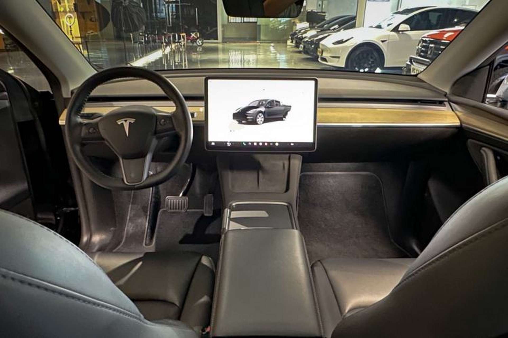 Used Tesla Model Y 2022 Rear-Wheel-Drive Version Center Console