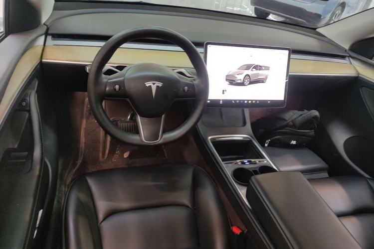 Used Tesla Model Y 2022 Rear-Wheel-Drive Version Center Console