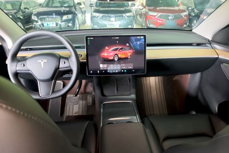 Used Tesla Model Y 2022 Revised Version Rear-Wheel Drive Center Console